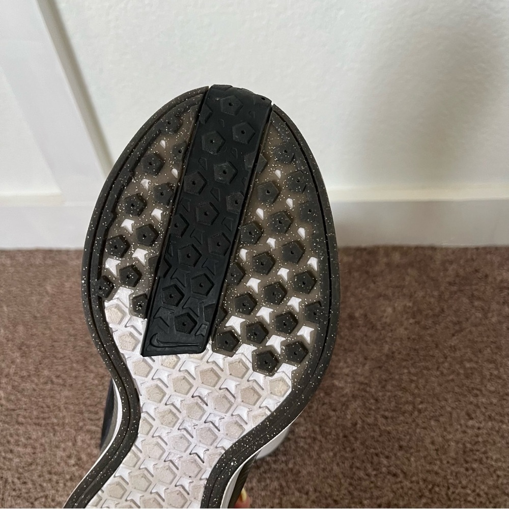 Nike Women's 6.5 Zoom Pegasus Turbo Be True Sneakers. - Picture 8 of 11